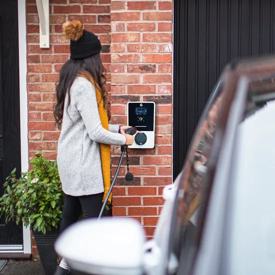 APP Remote Control Type 2 Scoket Wall Mounted EV Fast Charger