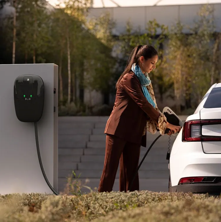 Standard Good Price EV Charger with WiFi Control for Play and Plug